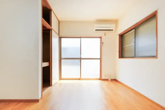 引っ越しの荷物搬入前にやるべきゴキブリ対策は？